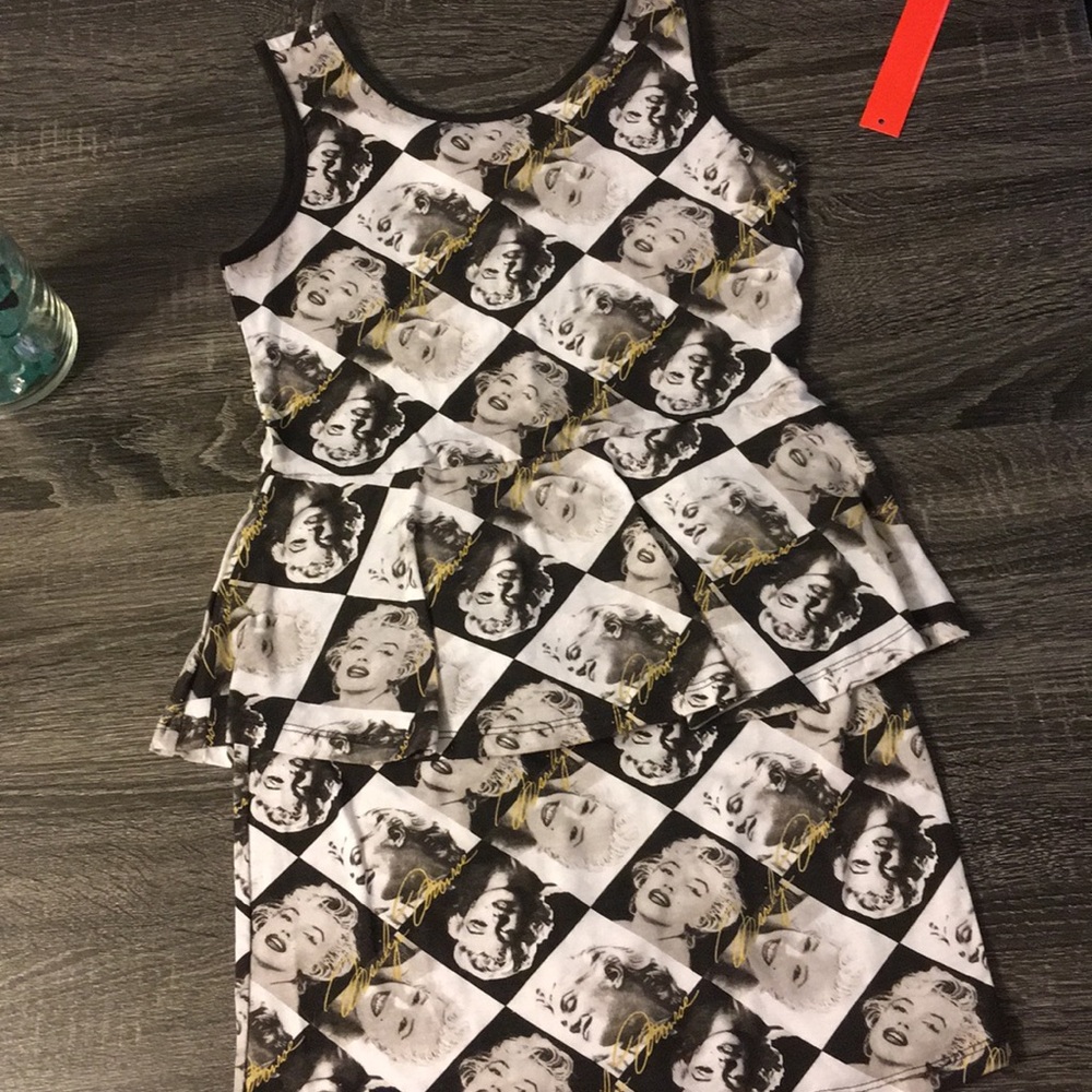 Marilyn Monroe dress